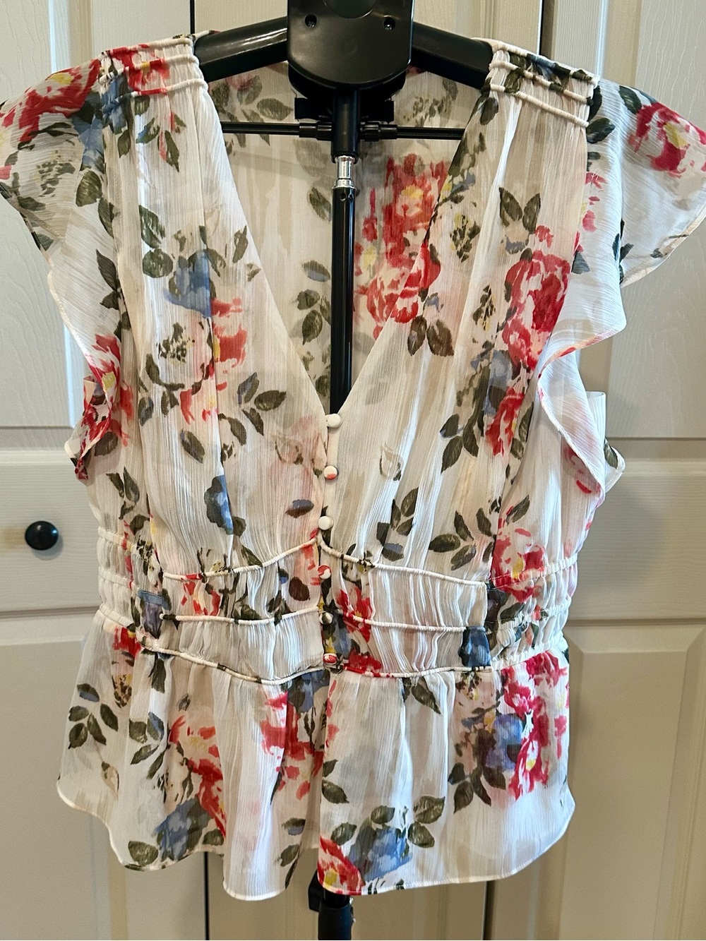 White House Black Market White Floral V-Neck Peplum Top with Red & Blue Blooms